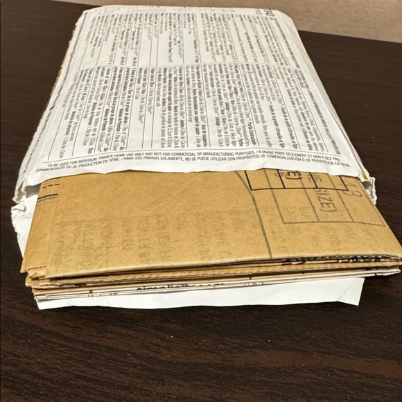 Simplicity Festive Table Decor Pattern Set - Picture 8 of 9